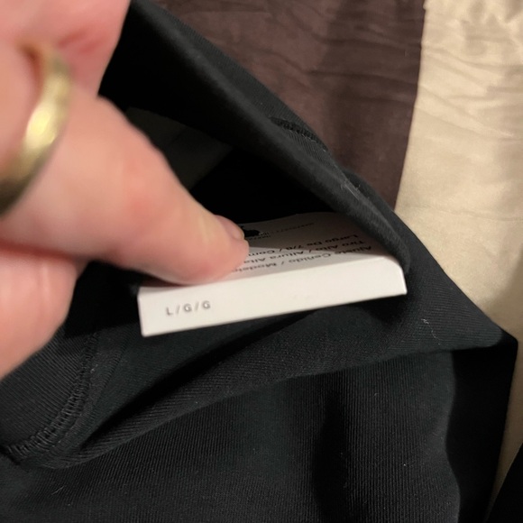 NWT NIKE SET TIGHT FIT HIGH RISE 7/8 LENGTH SIZE LARGE - Picture 6 of 7